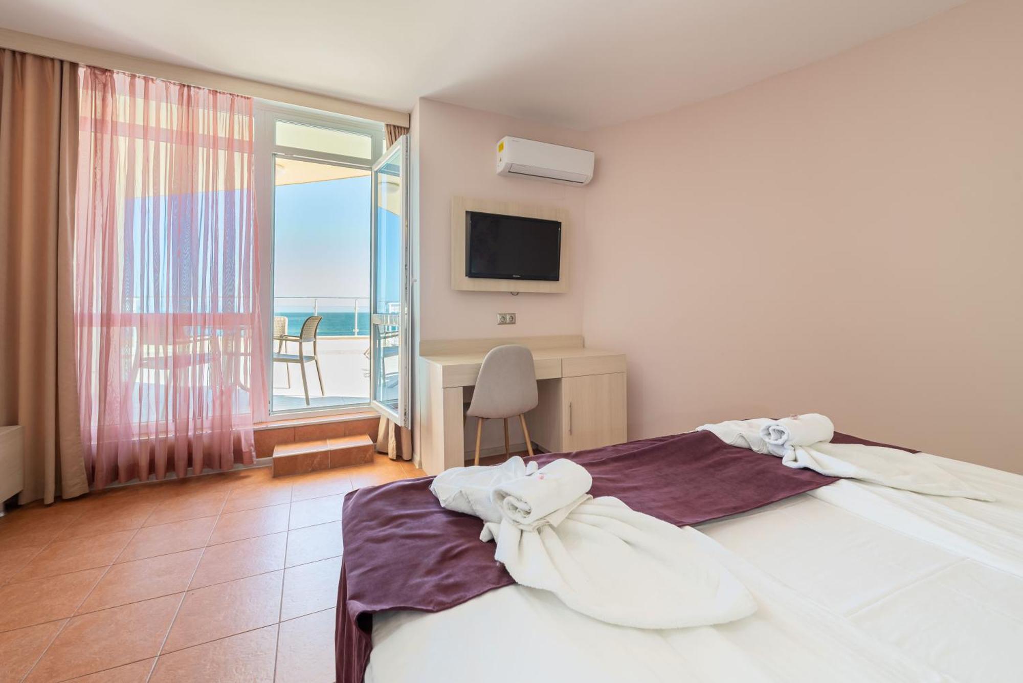 Aphrodite Beach Hotel Nesebar Exterior photo